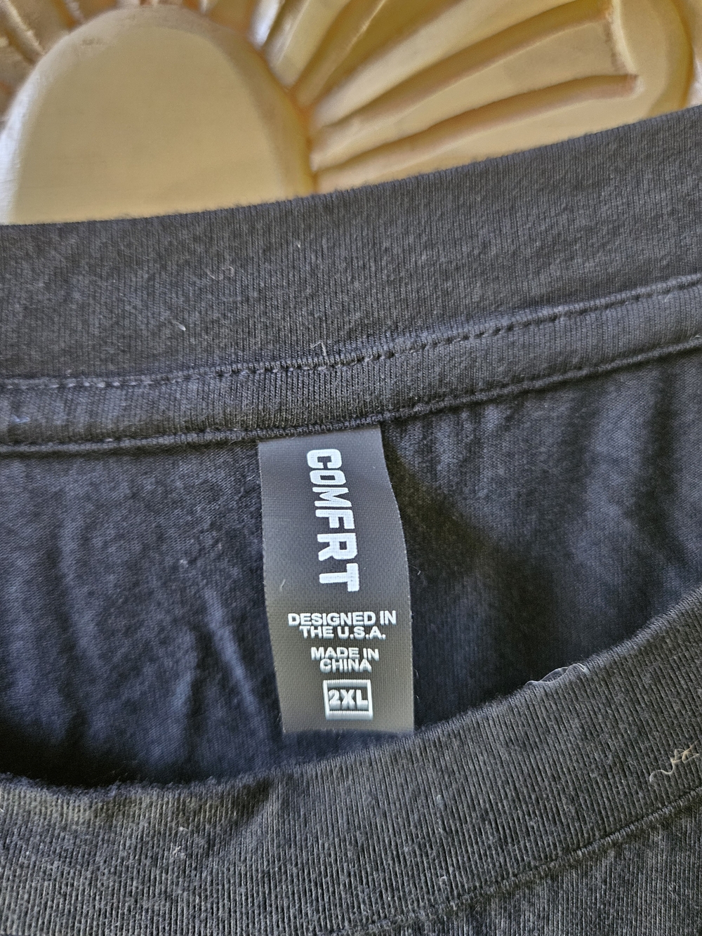 Comfrt Women's Black Short Sleeve Crew Neck Tee - Picture 3 of 3